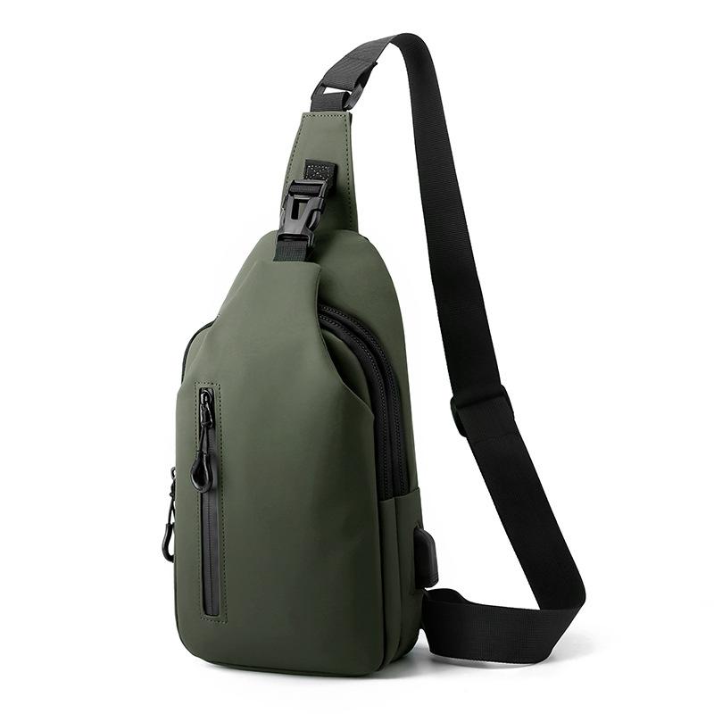 New breast bag men's high-end messenger bag men's anti-splashing satchel shoulder bag usb charging breast bag