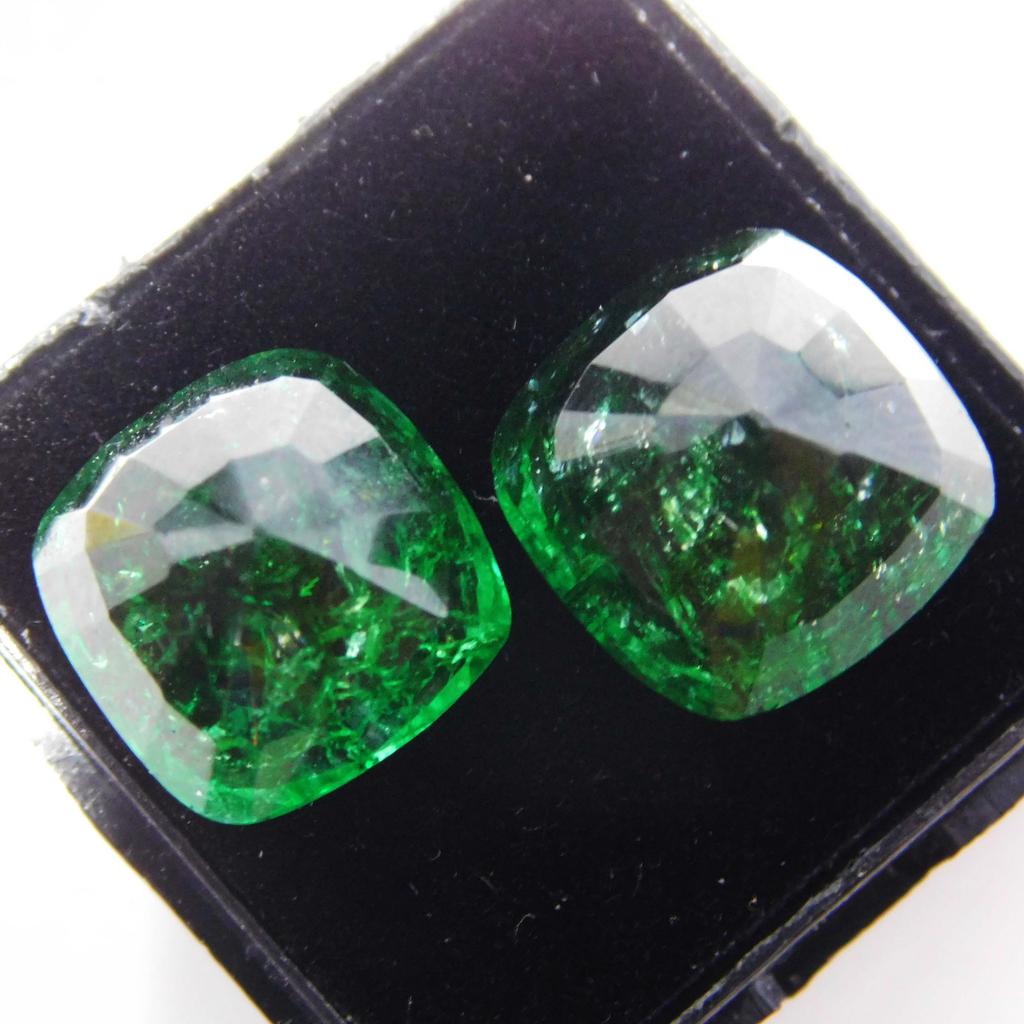 Loose Gemstone Natural Emerald 18.45 Carat CERTIFIED Colombian Best Cushion Cut