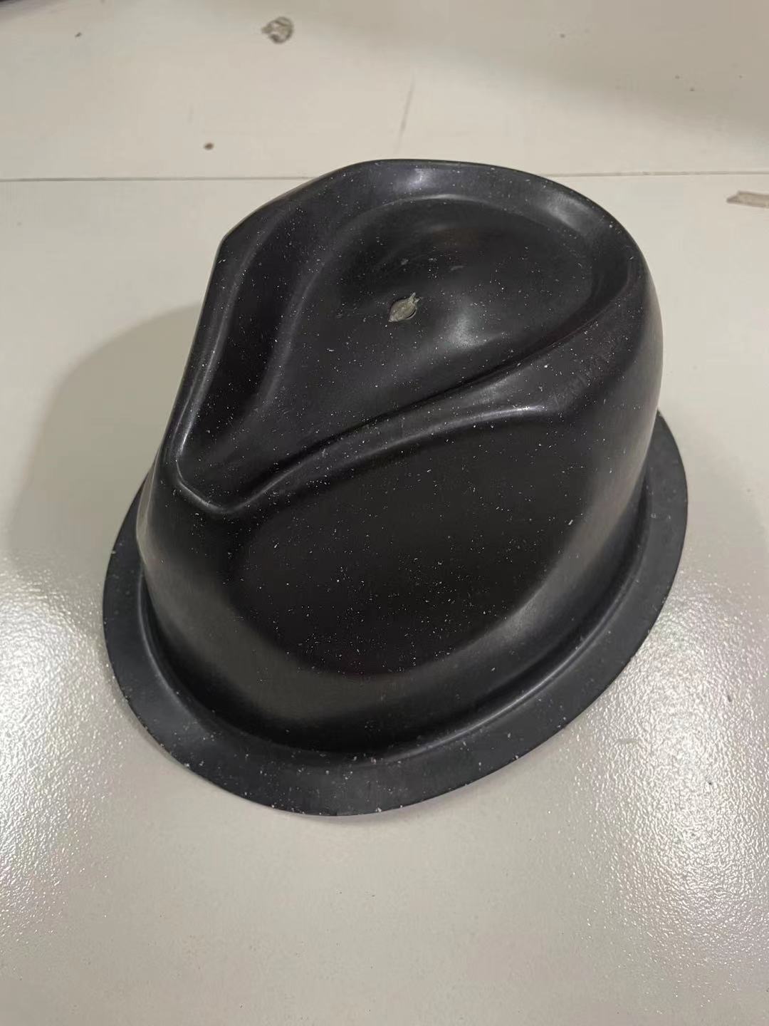 

Подсобное хранилище ПВХ Пластиковая шляпа Поддержка Top Hat, купольная плоская верхняя шляпа Поддержка M（56-58cm）