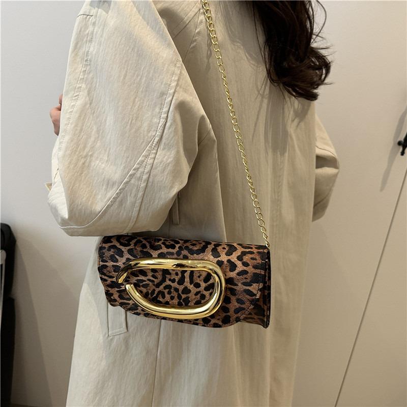 Autumn Fashion Women's Shoulder Crossbody Bag New Personality Niche Design Casual Simple Small Square Bag