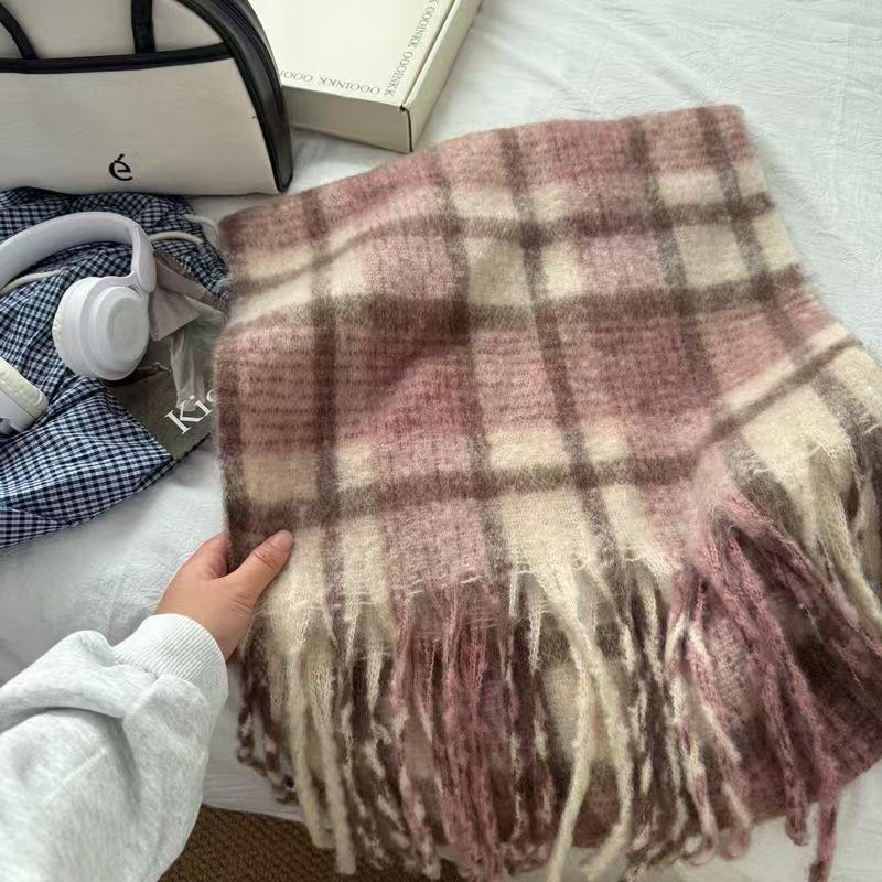 New autumn and winter Korean plaid scarf girls extended warm shawl scarf students small fresh versatile scarf