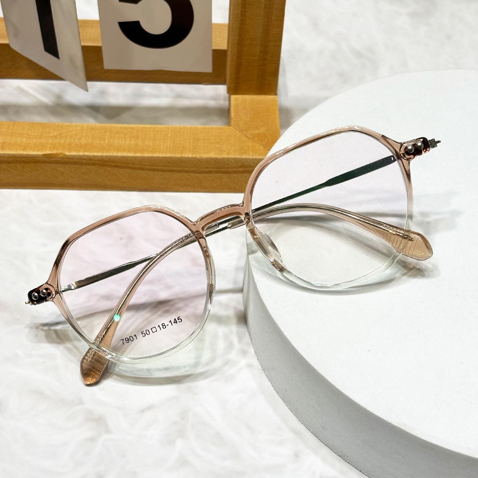 Danyang Ultra-light TR Prescription Eyeglass Frames - Brown Full-frame, Style 7901