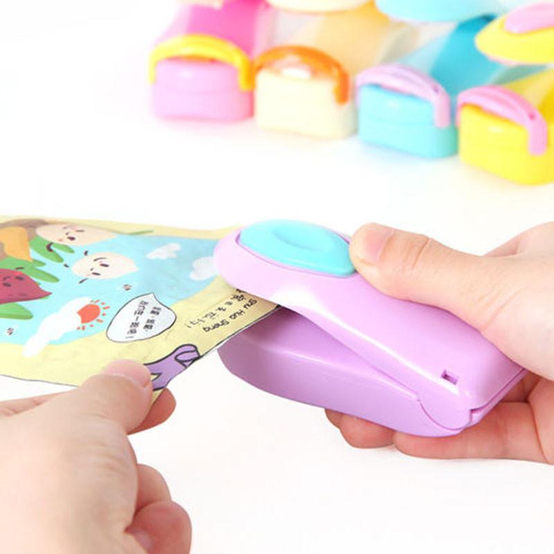 Mini Portable Home Seal Vacuum Food Bag Sealer Packaging Machine Kitchen Tool