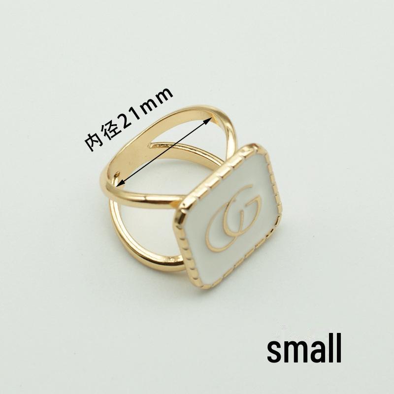 "Pearl Silk Scarf & Coat Buckle - High-End Korean Dual-Purpose Accessory"