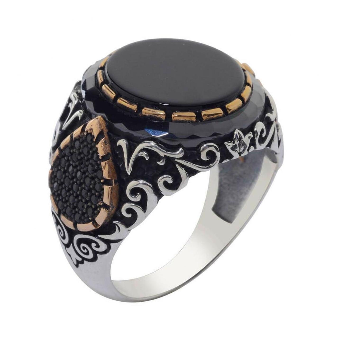 

Мужское кольцо из стерлингового серебра с черным ониксом в форме капли