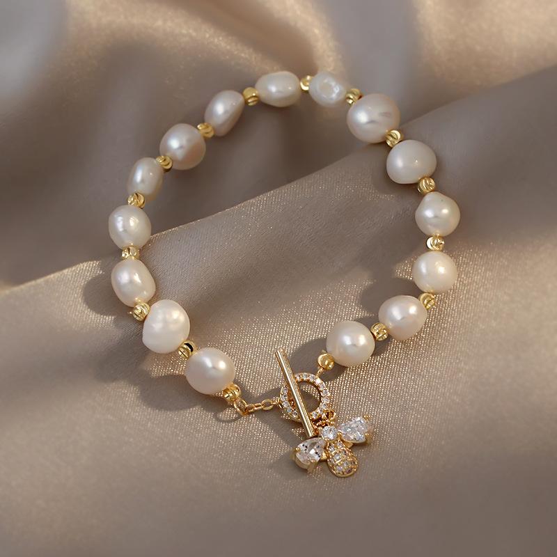 New Arrival Retro Light Luxury Elegant Zircon Circle Pearl Bracelet for Women Fashion Sweet Crystal Jewelry Party Gifts