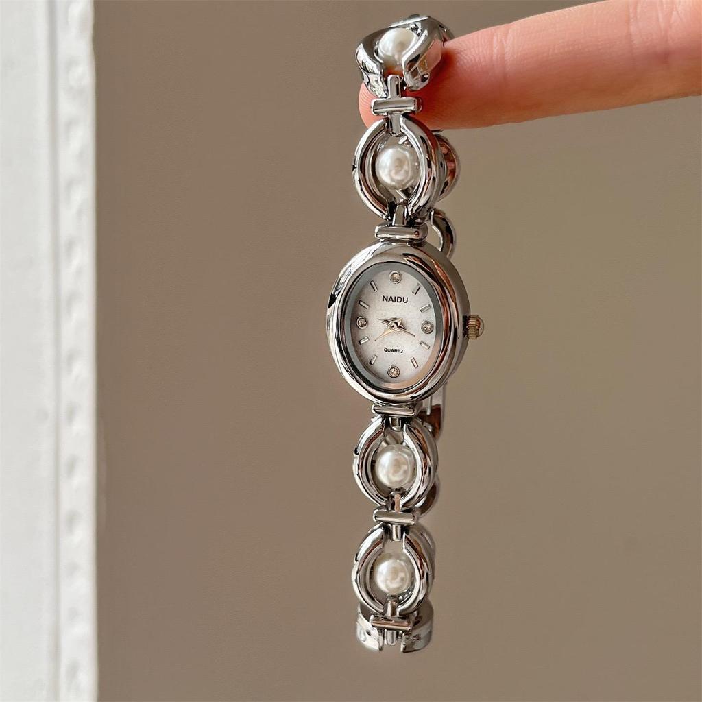 Fashionable Elegant Ladies' Pearl Strap Oval Quartz Wristwatch For Daily Wear Holiday watch for women