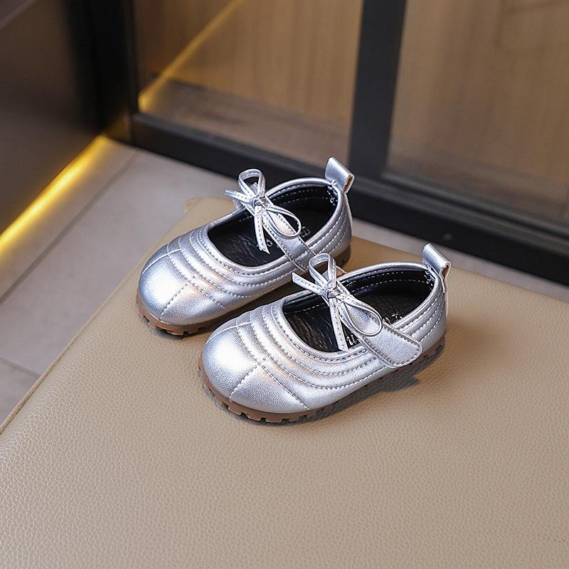 Girls' leather shoes 2025 spring and autumn new children's shoes little girl princess shoes soft-soled Doudou shoes baby single shoes trend