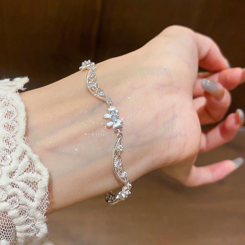 Korean Zircon Bow Lace Bracelet - Chic, High-End, Light Luxury Jewelry