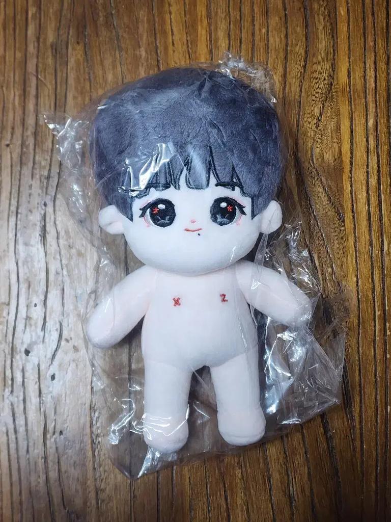 Unofficial doll sales of Wang Yibo Xiaozan Used