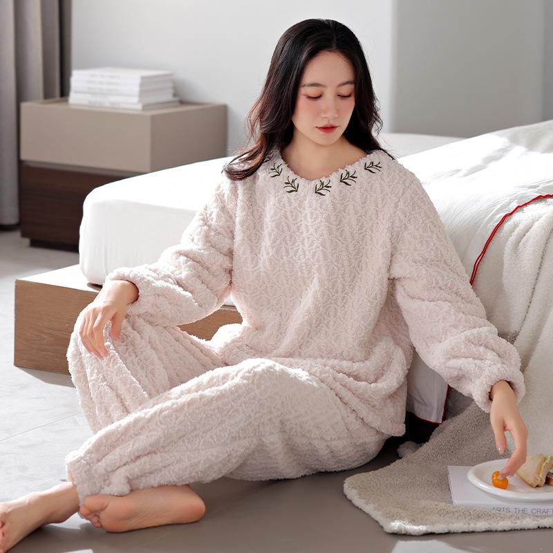 Cozy Winter Fleece Pajama Set for Couples - Thick Velvet Homewear for Women and Men