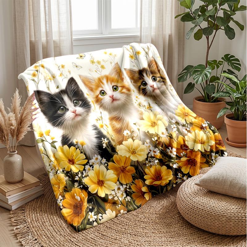 Three Kittens Among Flowers Theme blanket Lightweight Warm Flannel Blanket Decorative Throw Blanket for Home Decoration