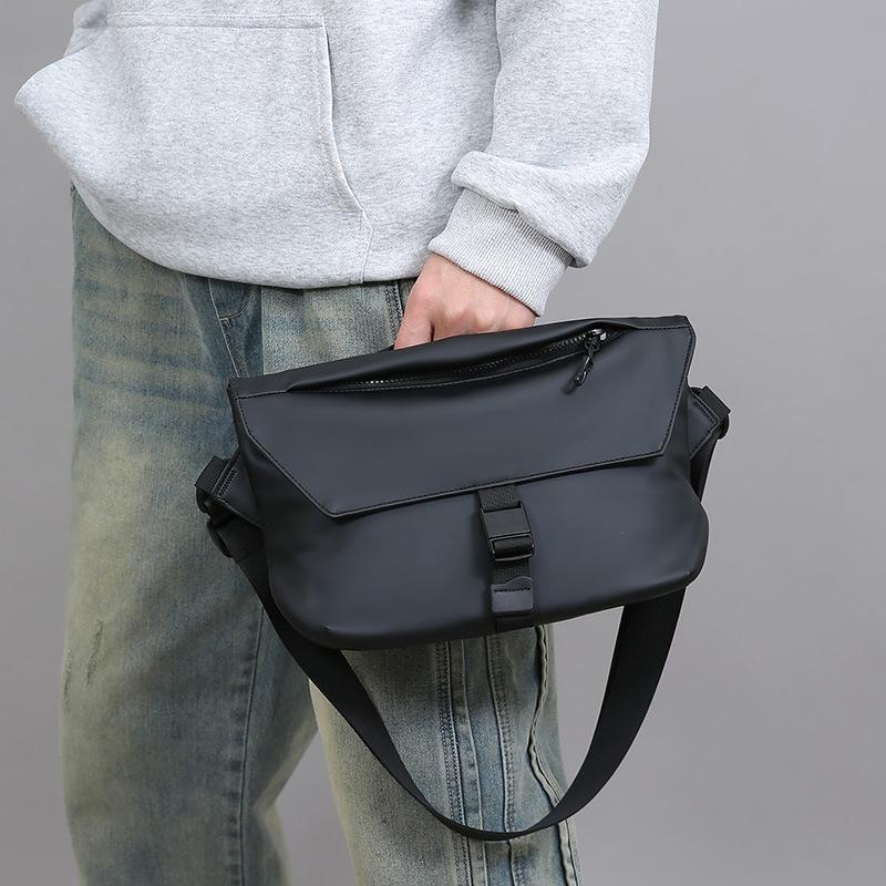 High-end Men's Crossbody Bag Business Travel Shoulder Bag Large Capacity Multi-layer Trendy and Cool Versatile Handbag