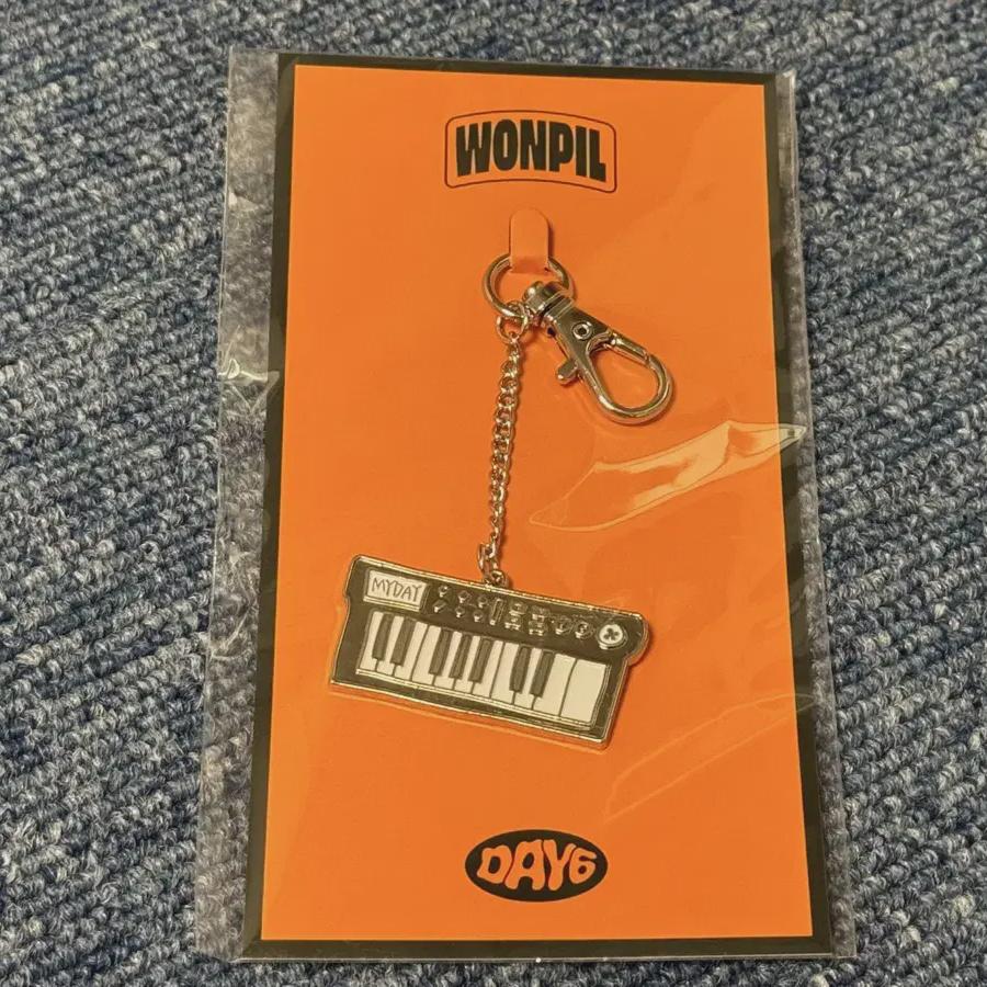 

Daysix Musical Instrument Keyring Goods Original Pen Brand New