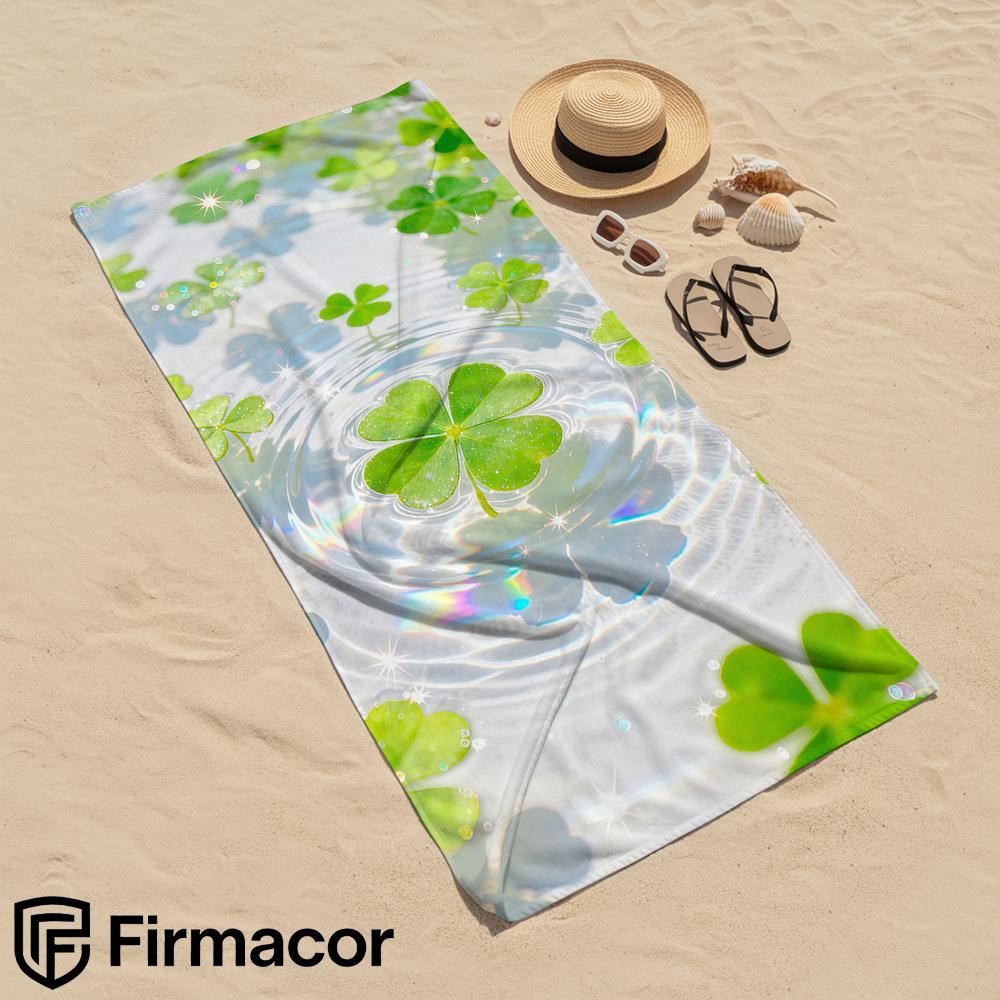 Sparkle Four Leaf Clover Microfiber Beach Towel Quick Dry Sand Free Oversized Soft Absorbent Bath Towel for Swimming Pool Travel