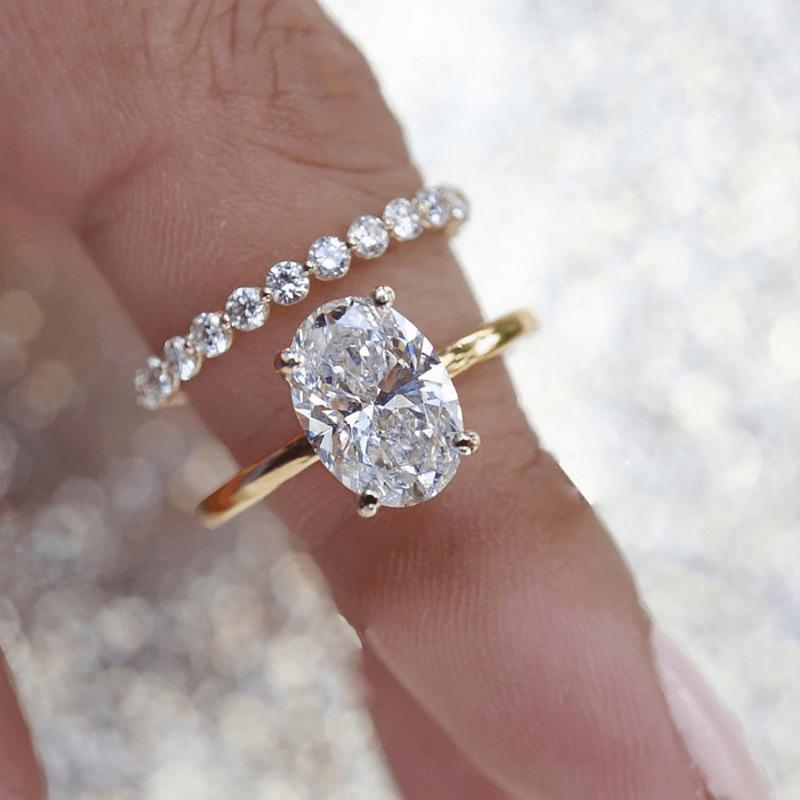 Элегантный двухсоставной набор колец с цирконами для женщин: Универсальный, Блестящий и Роскошный золотой