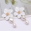Elegant Baroque Imitation Pearl White Flower Drop Earrings For Women Dainty Dangle Earrings Banquet Party Jewelry Gift
