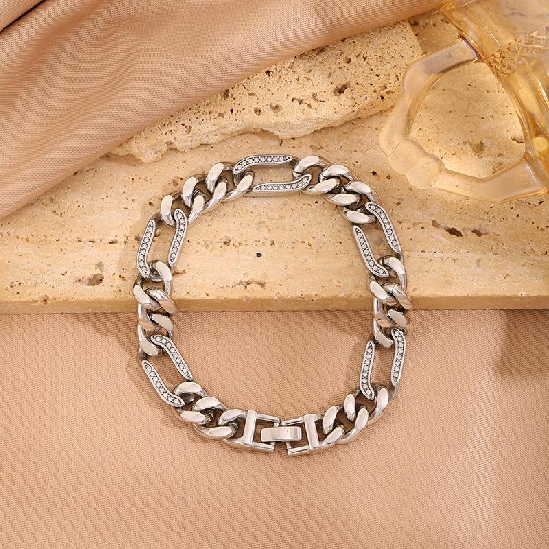 18K Gold Plated Women's Titanium Steel Cuban Chain Bracelet with Diamond Inlay - Luxurious European & American Fashion