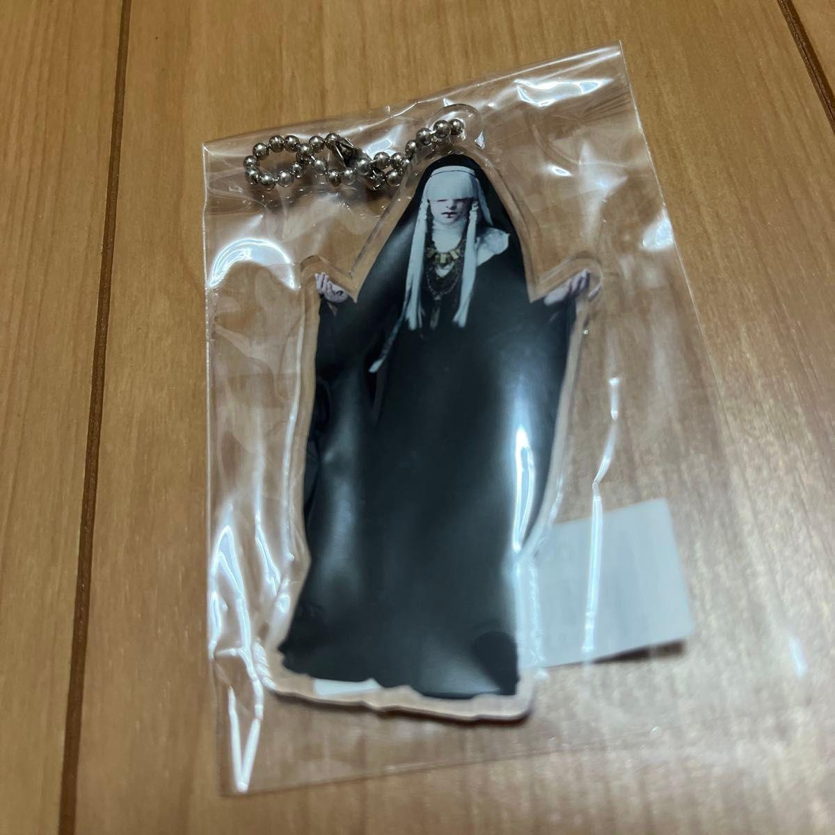 Used Shintenchi Kaisei Group Zigzag Mikoto-sama 8th generation acrylic key chain Akky