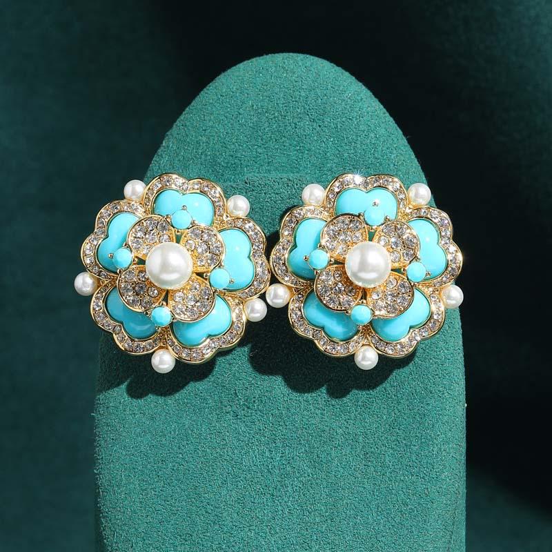 Yong Nuo Vintage Retro Jewelry: High-End, Colorfast Antique Earrings