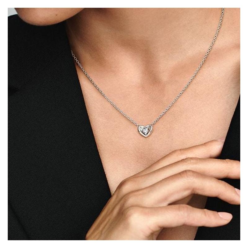 Pandora MOMENTS Strahlendes Herzförmiges Trendiges 925 Silber Synthetischer Zirkonia Halskette für Damen 392494C01