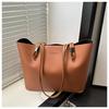 Street Style Large Capacity Pu Tote Bag With Zipper Closure For Casual Everyday Use