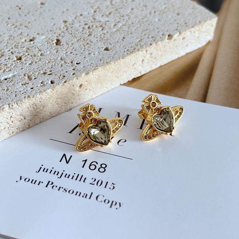 Элегантные серьги-пусеты «Сердце Сатурна» с полной бриллиантовой инкрустацией золотой
