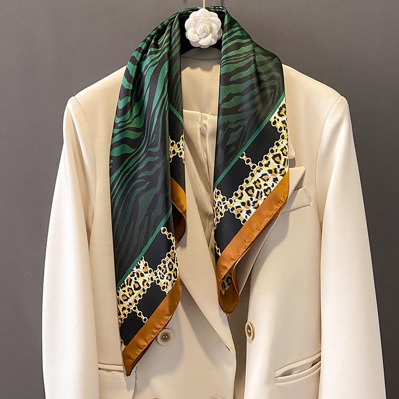 Elegant Floral Scarf for Lady Fashion Square Silk Neck Kerchief Bandana Foulard Soft Hairbands Women  New Bufanda