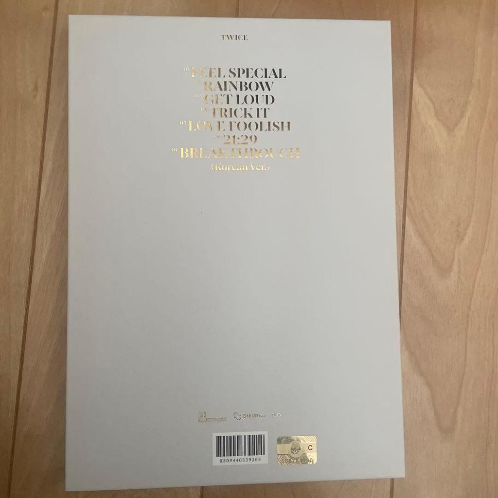 [USED] TWICE Feel Special