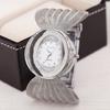 Montre de Luxe pour Dame Mode Féminine Montres-bracelets à Quartz Femme Montres Dorées à Strass Montre Analogique Casual à Bracelet Montre Femme
