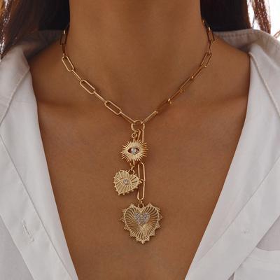 Vintage Rhinestones Love Heart Pendant Necklace for Women Clavicle Chain Jewelry Accessories