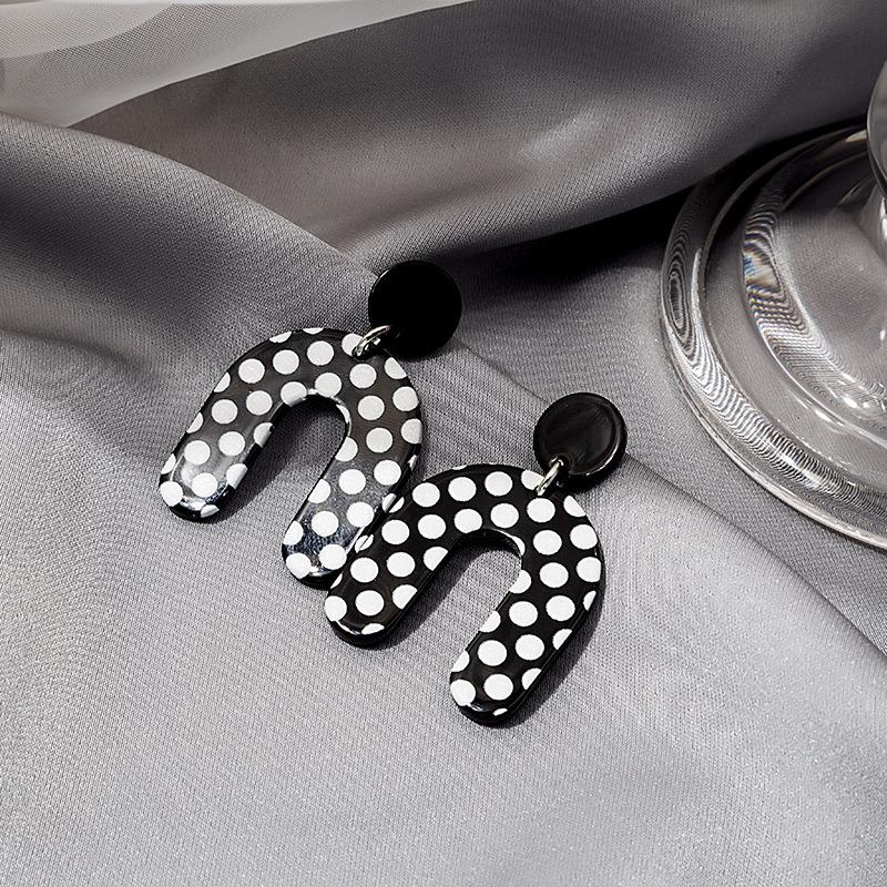 Japan Kawaii Cute Childlike Style Girl Stud Earrings A Variety Of Cartoon Personality Small Ear Jewelry