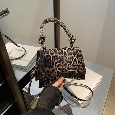 2025 New Leopard Print European and American Retro Fashion Elegant and Versatile Casual Portable Single Shoulder Oblique Span Women's Small Square Bag