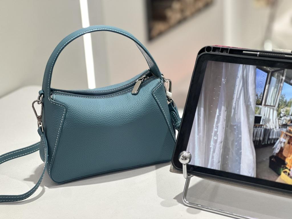 Spring and summer new 2025 genuine leather women's bag first layer cowhide high-end casual versatile light luxury shoulder messenger handbag