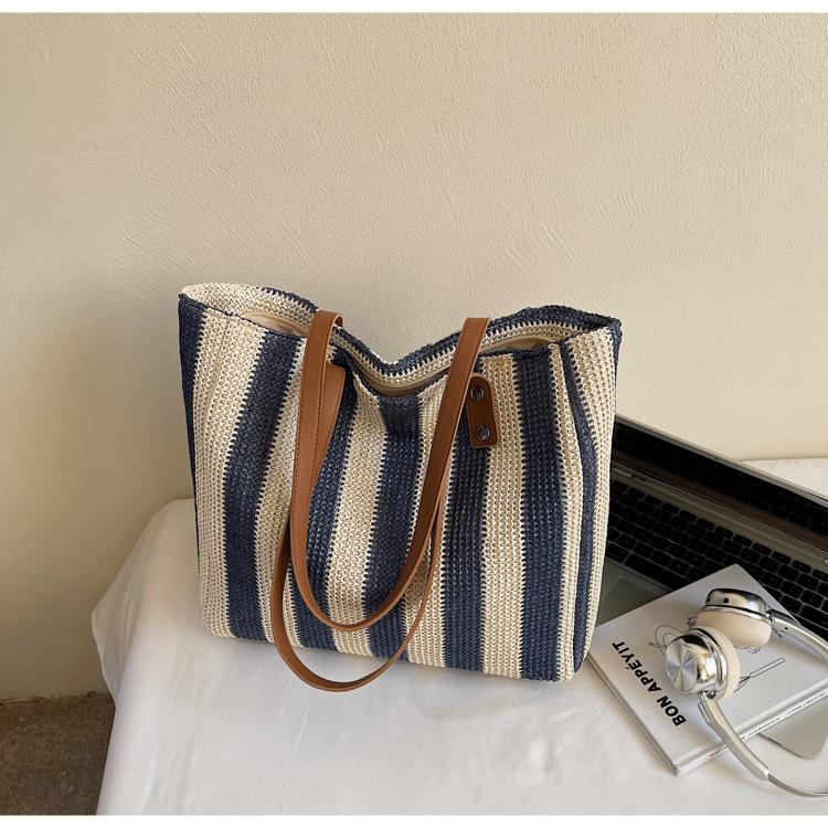 

Large capacity straw bag women s 2025 summer new fashion woven shoulder tote bag versatile portable beach bag синий