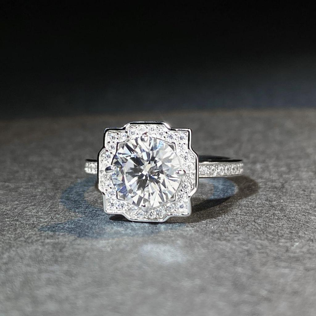 925 Sterling Silver Moissanite Women's Classic Four-Prong Ring, PT950 Plated.