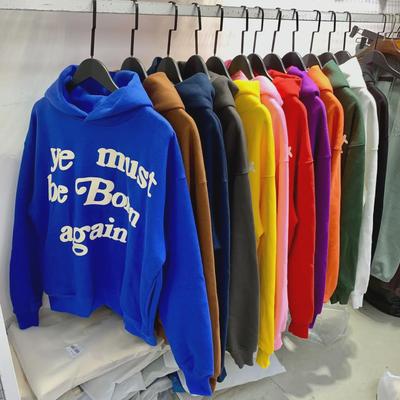Sudadera con capucha de terciopelo con letras de espuma 'Ye Must Be Born Again' estilo Kanye
