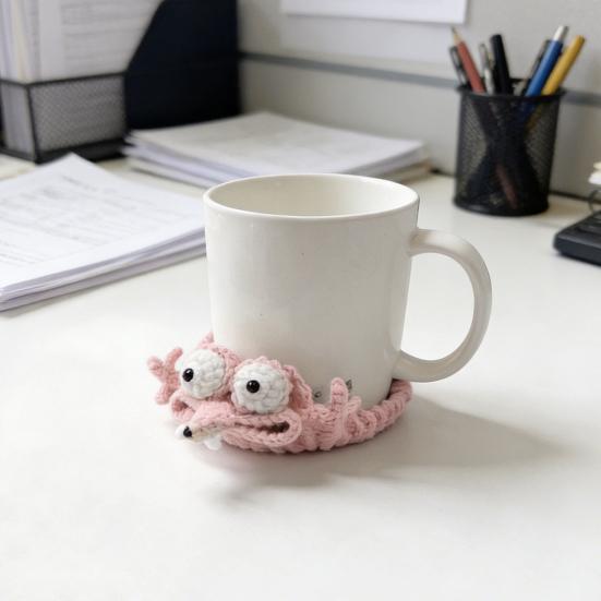 Hand-Crocheted Fun Squirrel Coasters Cute Knitted Cotton Drink Mats Heat-Resistant & Absorbent Insulated Coffee Cup Mats Charming Desk Decor Novelty