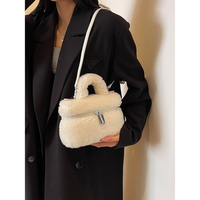 Roztomilá mini jehněčí vlněná malá čtvercová taška podzimní a zimní nová jednoduchá pevná kabelka dámská móda všestranná crossbody taška