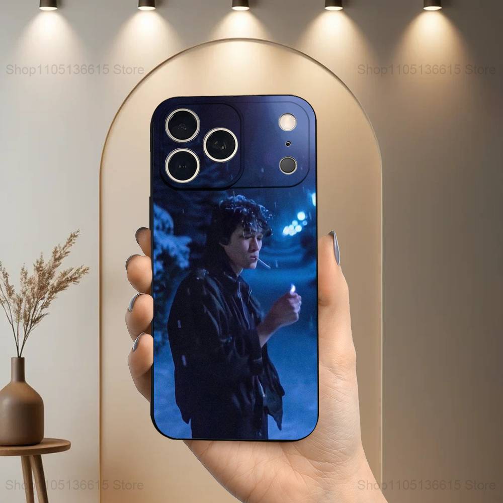 Singer V-Viktor T-TSOI For iPhone 13,16,11,14,17,12,15,Plus,Pro Max,XS,X,XR,SE,Mini,8,7,Phone Case Soft Silicone Black