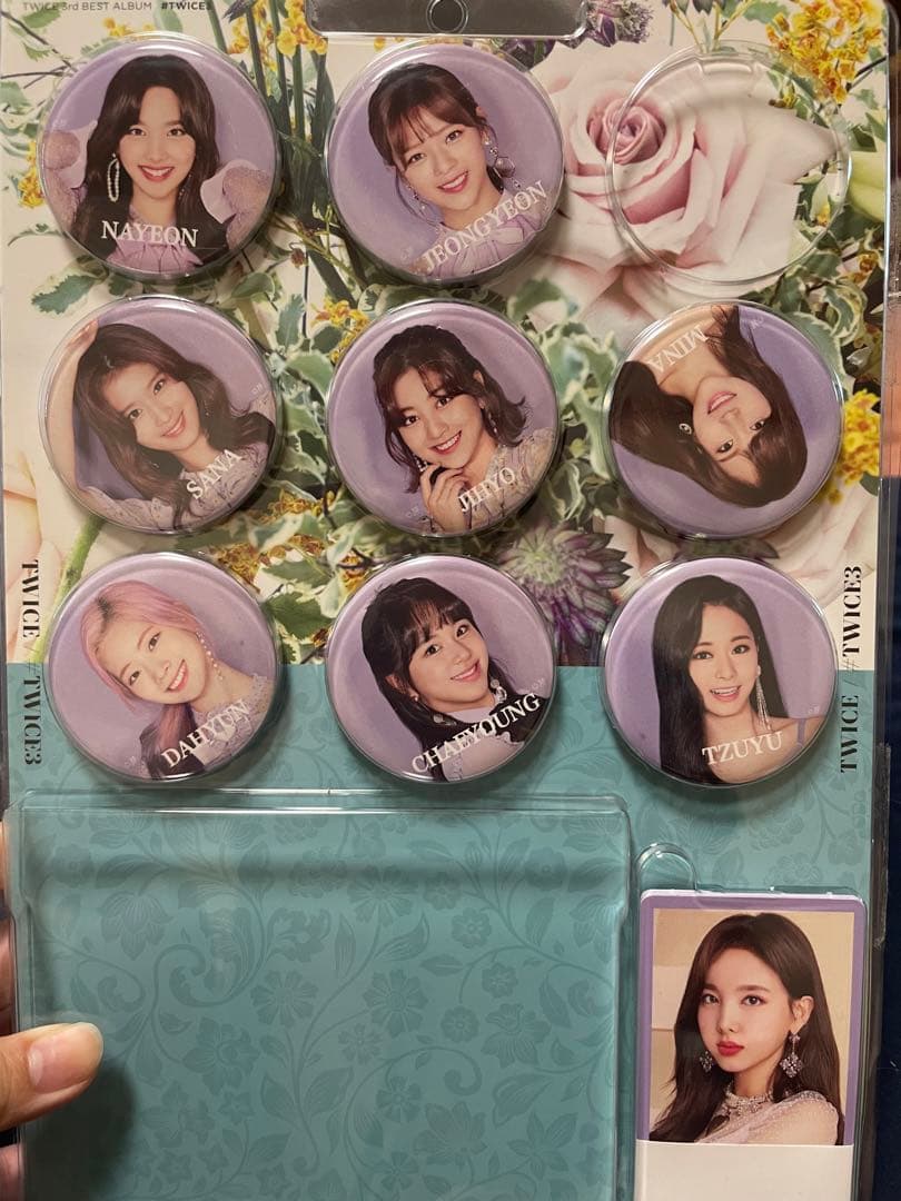 

[USED] TWICE Can Badge (Except Momo and Mina)