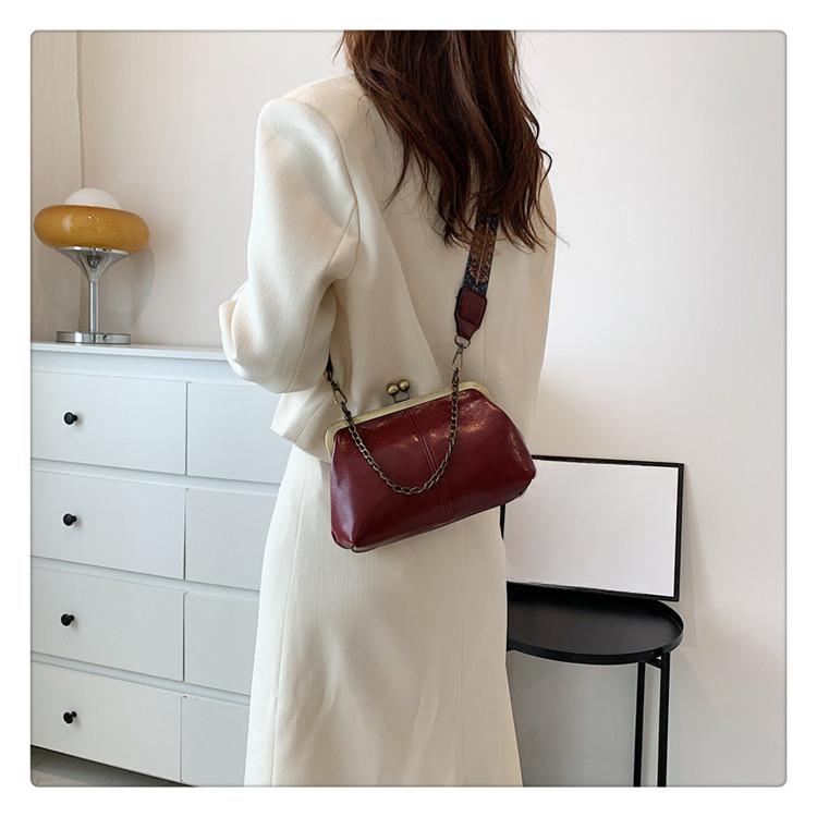 Borsa a Conchiglia alla Moda da Donna Nuova Borsa a Mano a Catena Versatile Coreana Borsa a Spalla a Tracolla Popolare con Texture per Donne