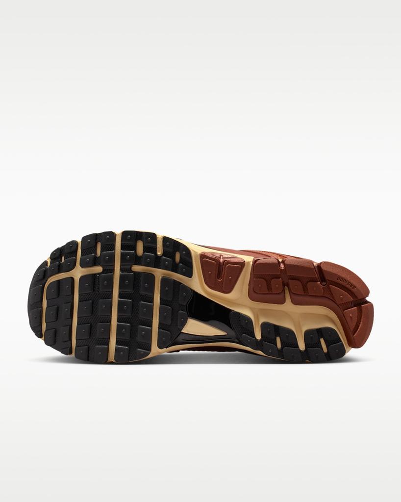 IO4555-200 Nike Zoom Vomero 5 Pony (Men's)