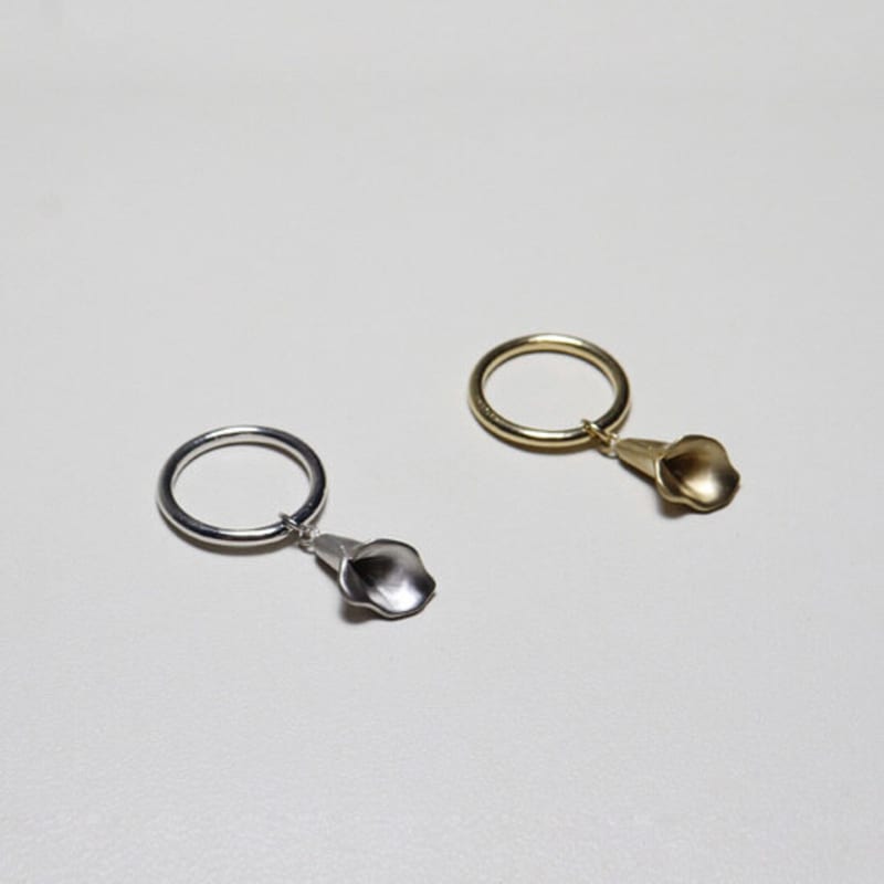 M.atur Ripple of Calla Ring 02