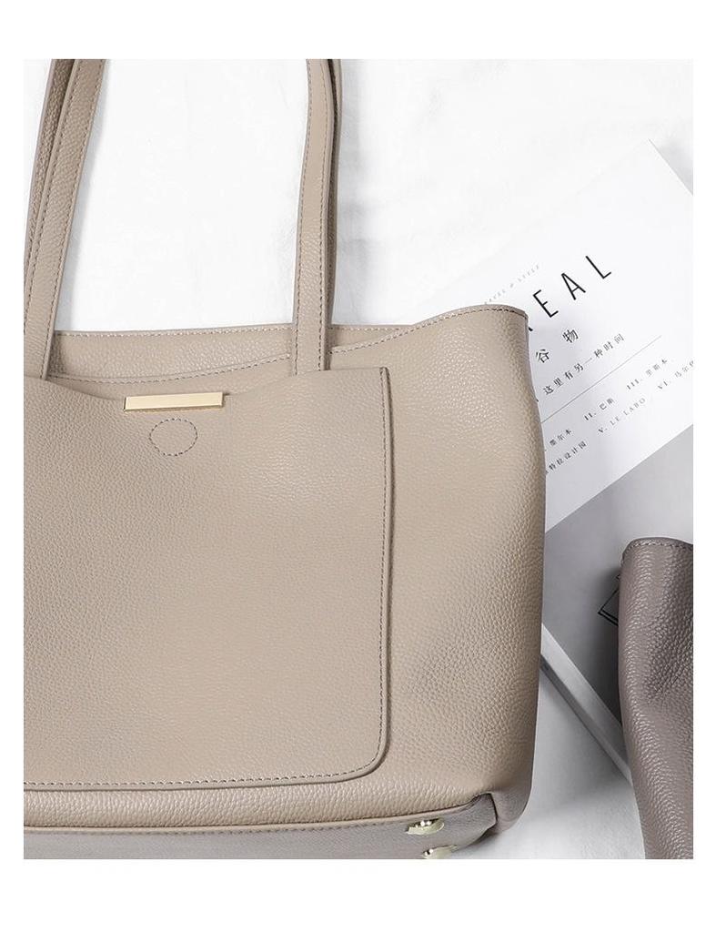 Women's 2025 Winter Fashion Genuine Leather Versatile Shoulder Tote Bag