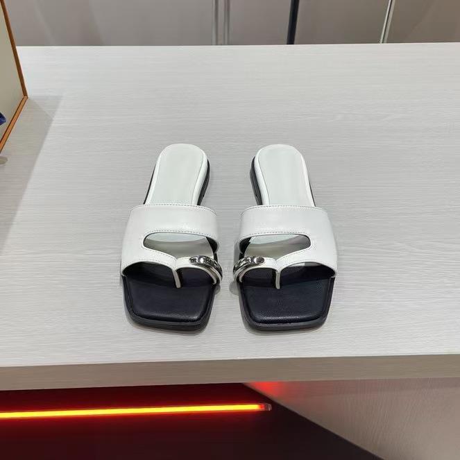 Cowhide version niche sub-toe square head flat bottom one-word slippers women wear new metal sandals