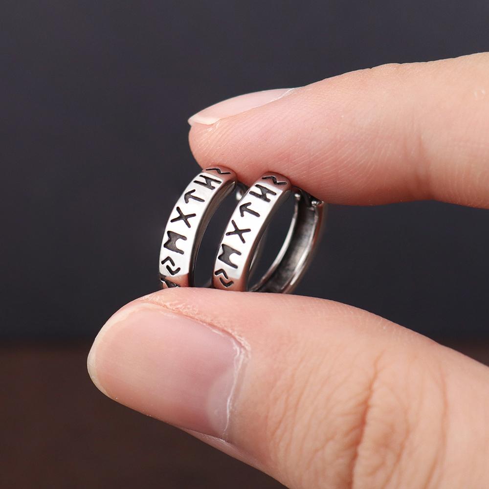 Pendientes de Aro de Moda con Runas Vikingas Noruegas para Hombre Mujer Acero Inoxidable Unisex Aro Huggie Nórdico Joyería con Encanto Retro