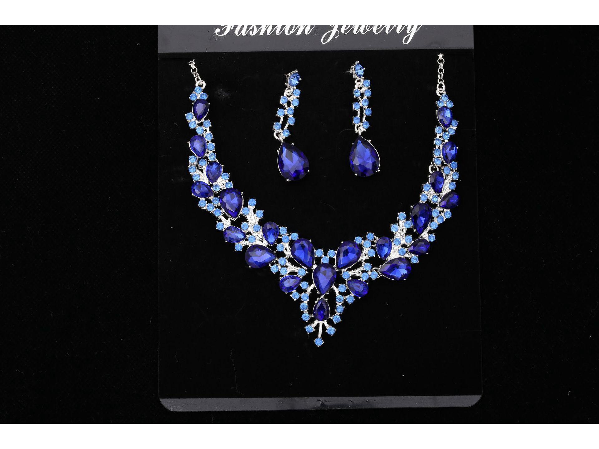 

Циркониевый Свадебный Набор Колье и Серьги - Элегантные Украшения для Свадеб и Вечерних Платьев