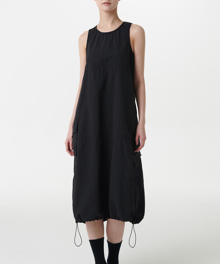 Musinsa Standard Woman Women'S Nylon Parachute Cargo Dress [Black]