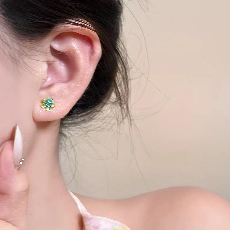 5 Paires Boucles d'Oreilles Puces Fleurs Arc-en-Ciel Douces Printemps Et Été Boucles d'Oreilles Colorées Pour Femmes Fête Bijoux Mignons Élégants Cadeau
